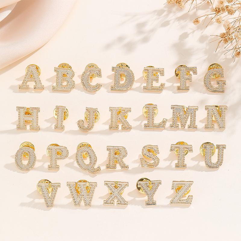 Vintage 26 Letter Initial Lapel Pin Brooches For Women Unisex A-Z Metal Party Casual Brooch Pins Gifts