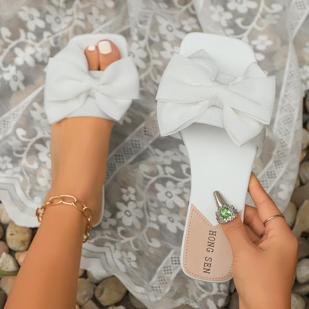 Fashion Women's Flat Slippers 2025 Summer Leisure Outdoor Square Sandals Plus Size Selling Fashion Bow Decorative Open Toe Slippers.