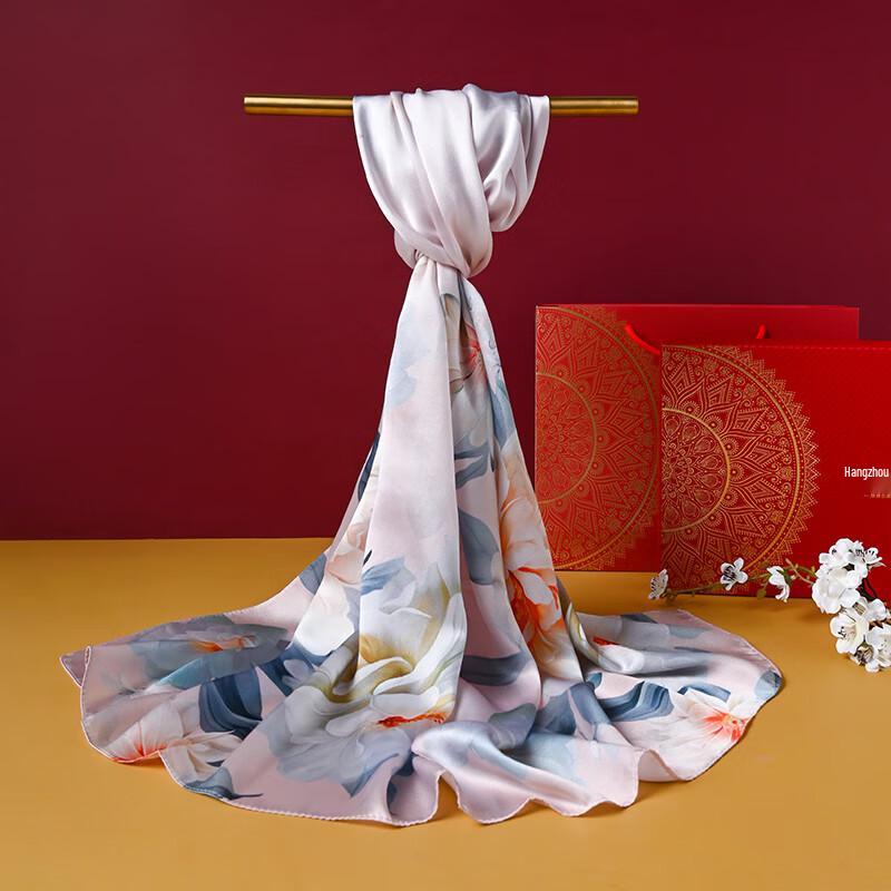 Hangsilu 100% Mulberry Silk Scarf with Brooch Set