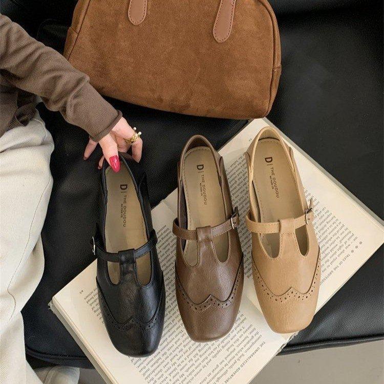 Spring with skirt gentle small leather shoes French retro Mary Jane new soft-soled loafers