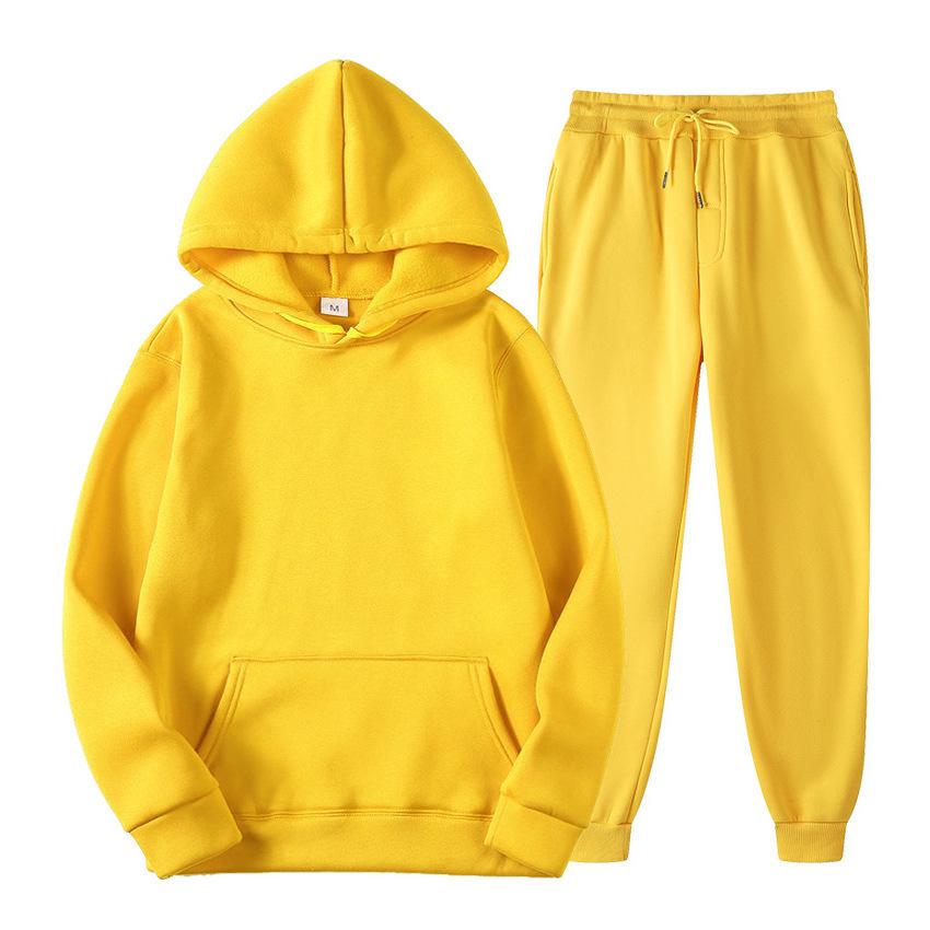 Completo da uomo con felpa con cappuccio e pantaloni della tuta in pile tinta unita