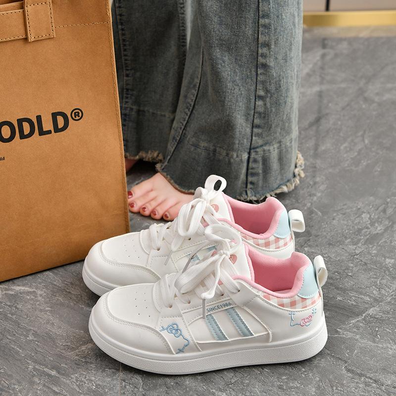 

Оригинальные нишевые туфли в стиле Гонконга Женские ins Tide~ 2025 Осень Новые кеды Студенческие Универсальные Повседневные Маленькие белые туфли 40 белый