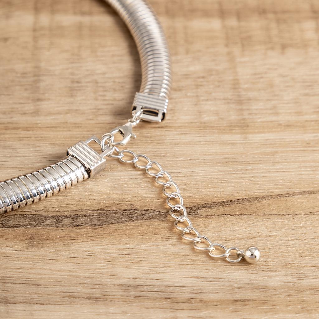 Punk Übertriebene Schlangenknochenlinie Afrikanischer Kragen Choker Geometrisches Metall Schlüsselbein Kragenornament