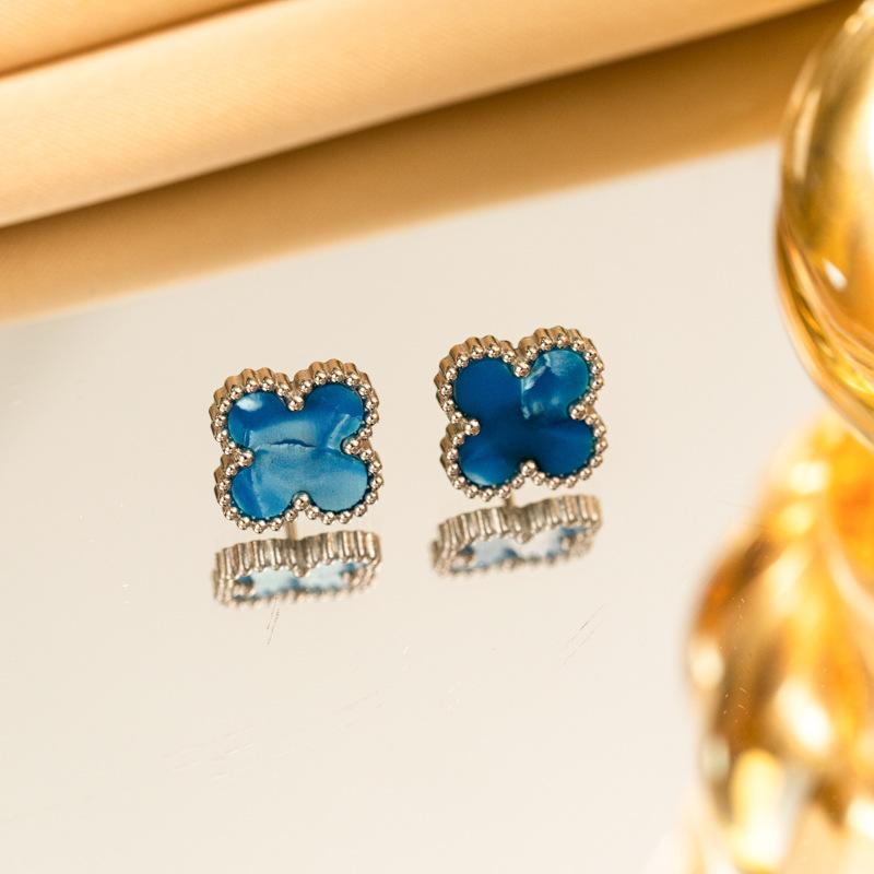 13 мм Титановая сталь Серьги-гвоздики Четырехлистник для женщин Простые Элегантные и Роскошные 18k светло-синий