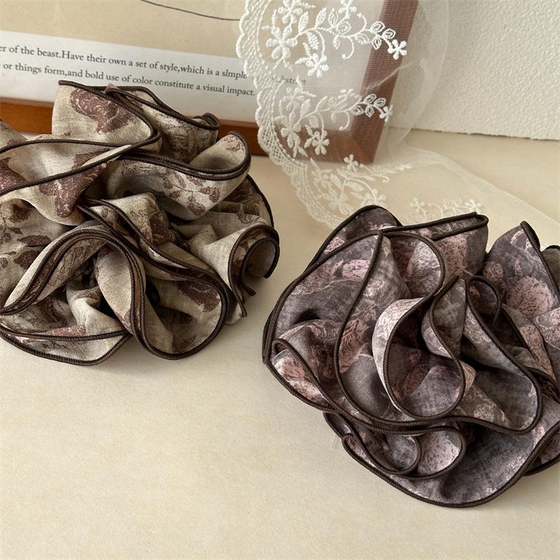 Übergroße mehrlagige Rüschen-Scrunchies Tuschmalerei-Stil Haargummi Vintage voluminöse Haarseil Großer Organza-Pferdeschwanzhalter