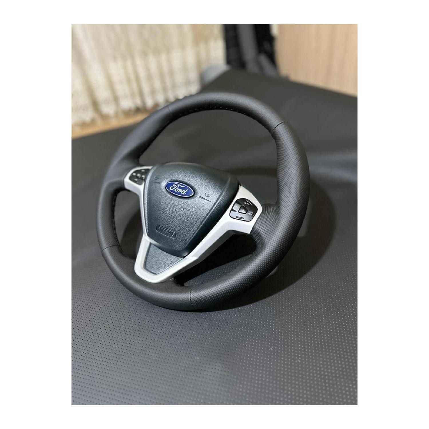 

Спеціальний чохол на кермо автомобіля Ford Fiesta (2011-2015 роки)