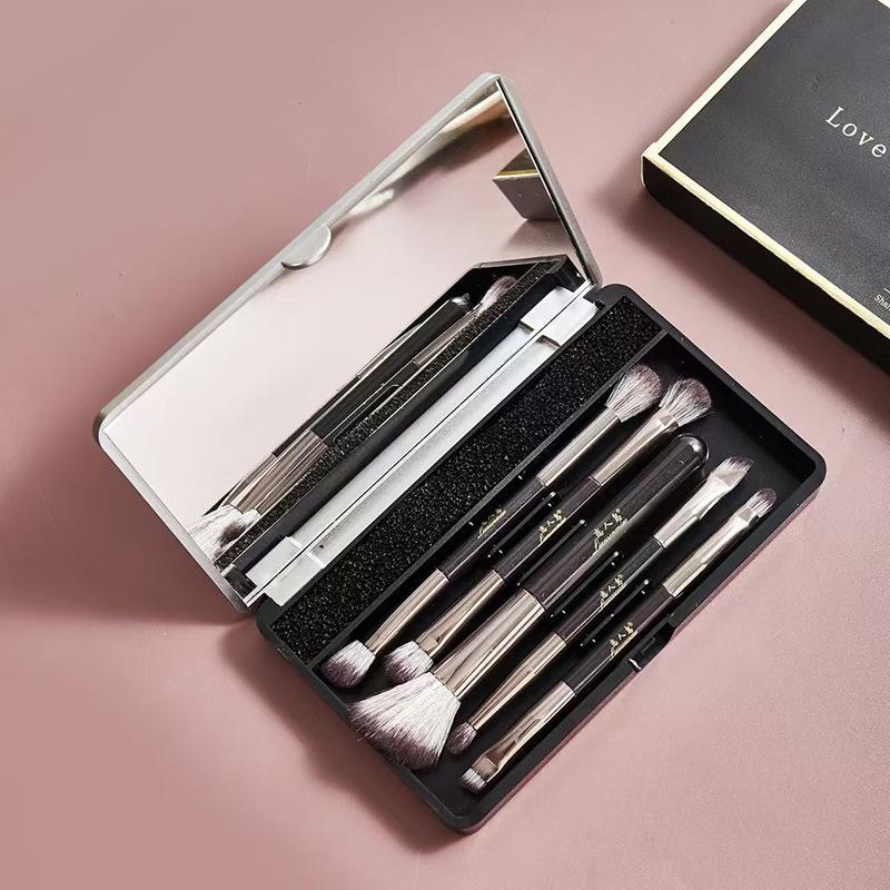 Little Sparrow 5-Piece Double-Ended Eyeshadow Brush Set with Mirror