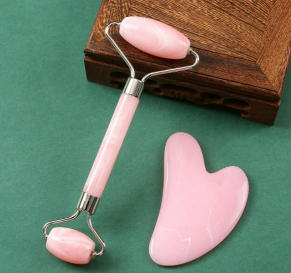 Rose Quartz Heart-Shaped Facial Massage Set with Dual-Head Roller & Board