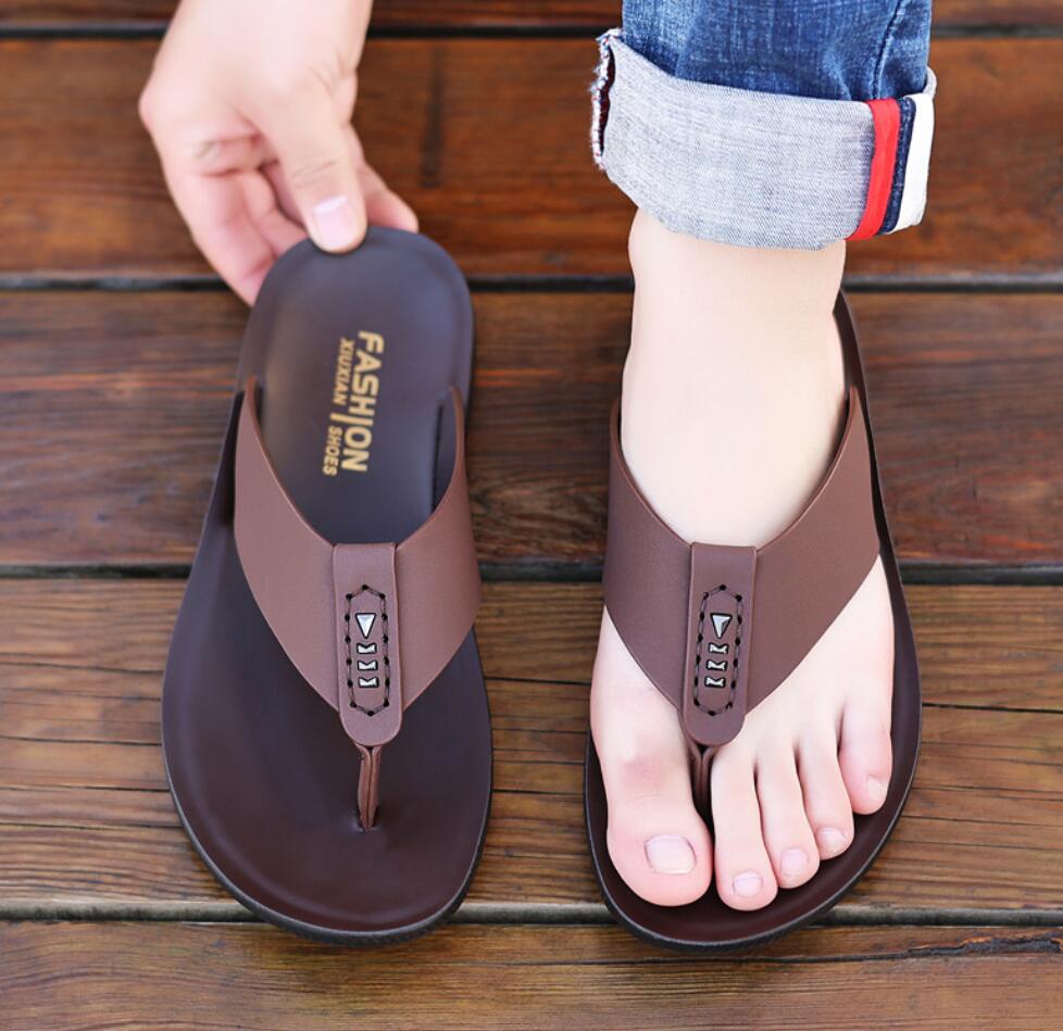 Fashion Light Men's Leather Slippers 2024 Summer Shoes for Men Outdoor Wading Slip On Sandals Soft Beach Antiskid Sports Men's Flip Flop