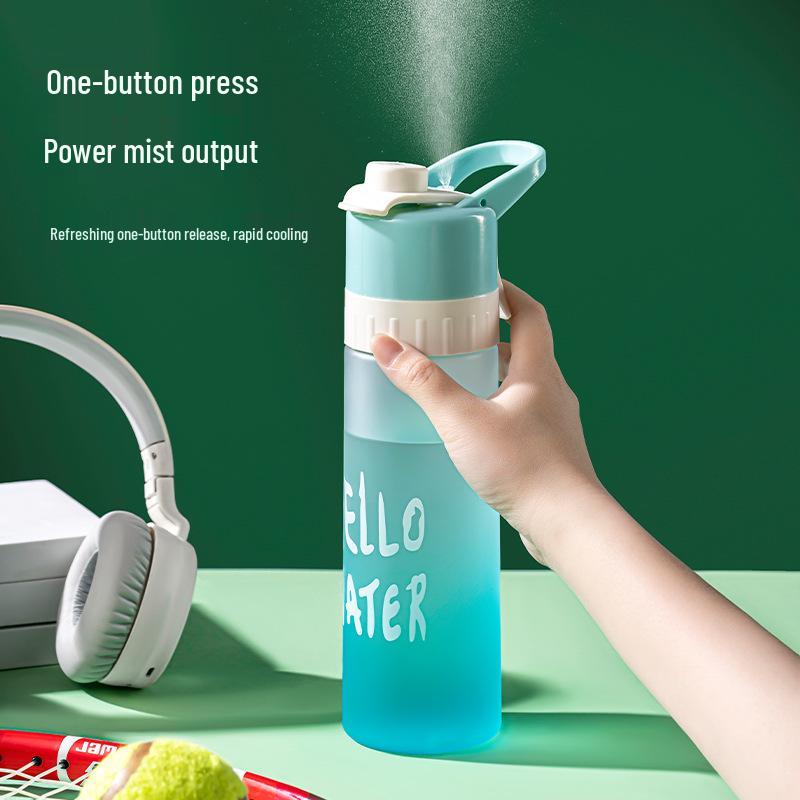 Sport-Sprühwasserflasche mit großem Fassungsvermögen: Tragbar, Lebensmittelqualität, für Männer & Frauen