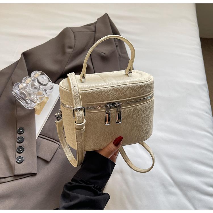 Retro Women's Bags, Popular Bucket Bags, Daily Lychee Pattern Messenger Bags, Foreign Style Small Square Bags, Fashionable Boxes, Cosmetic Bags.