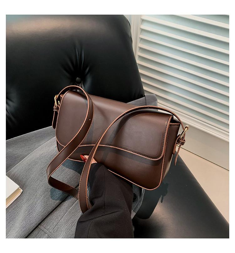 Stylish Urban Minimalist Small Square Pu Shoulder Bag With Magnetic Flap 2023