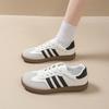 Retro Deutsche Trainingsschuhe Damen 2025 Sommer neue flachbodige vielseitige kleine weiße Schuhe atmungsaktive sportliche Freizeitschuhe weiche Basisplattenschuhe