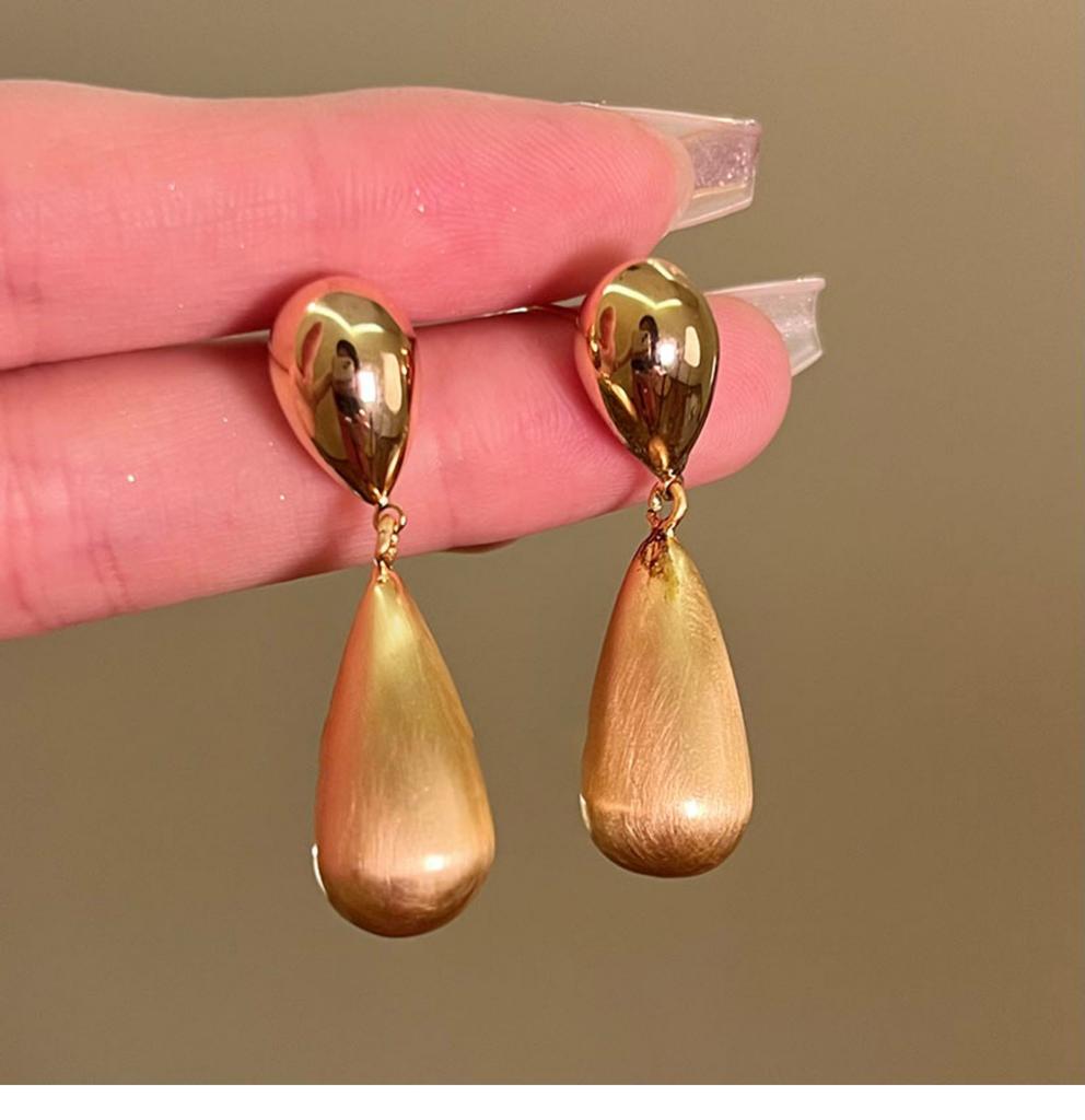 Water Drop Brushed Stud Earrings Medieval Vintage Temperament Earrings French Light Luxury Elegant Earrings