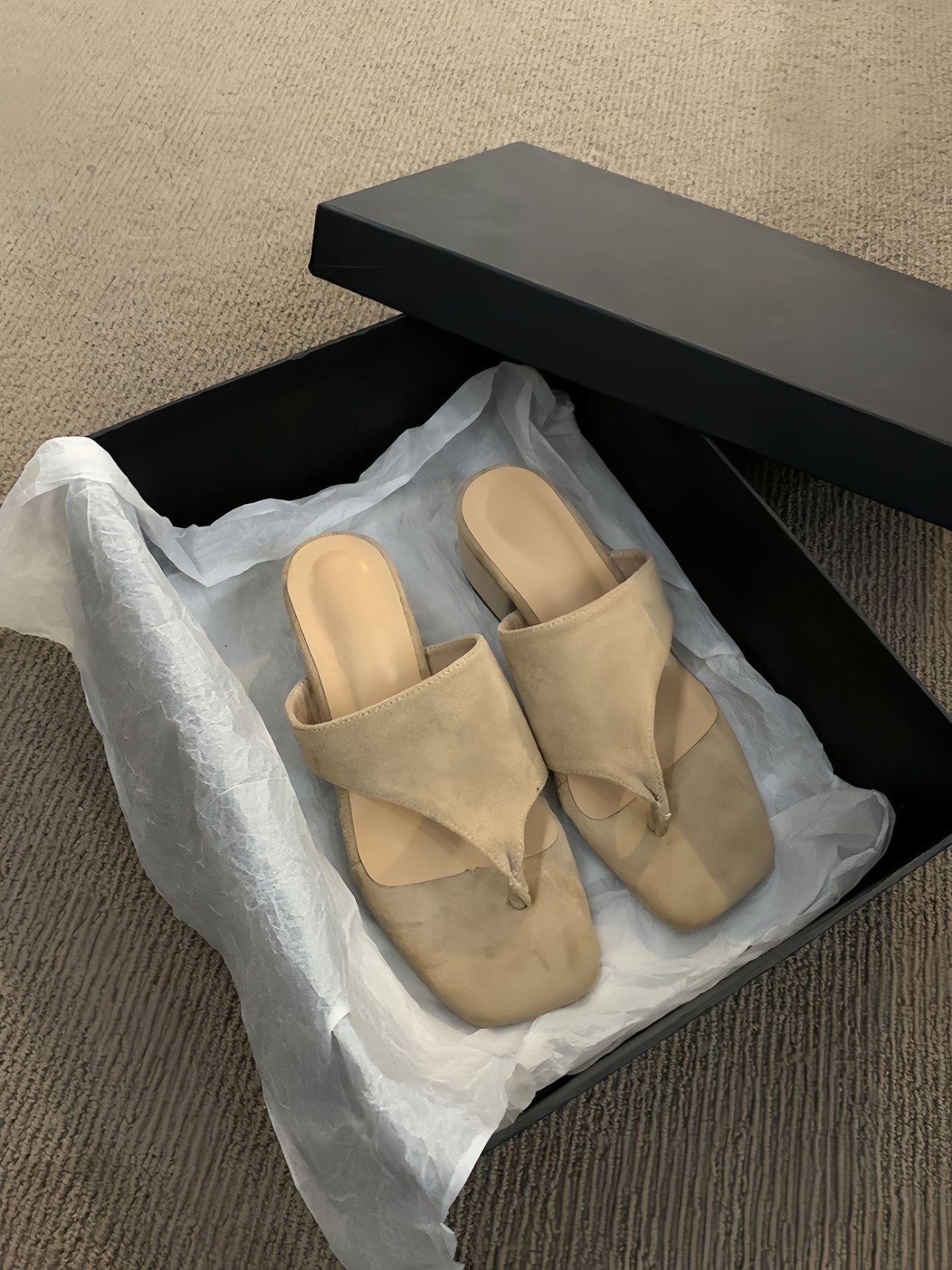 

Женские шлепанцы, женская летняя одежда, новый темперамент, замшевые босоножки в стиле феи в стиле ретро с толстым каблуком и носком 39 абрикосовый