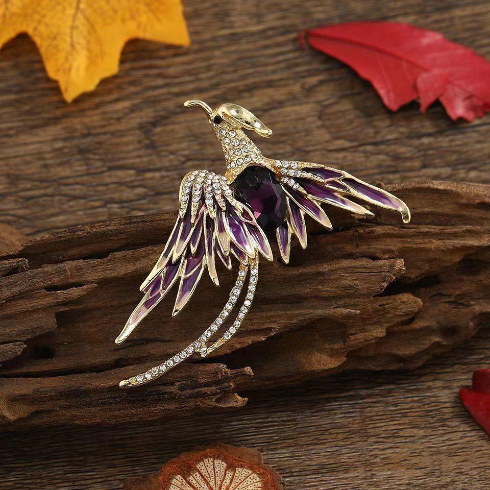 High-End Enamel Brooch: Retro Phoenix Perching on Wutong Tree, Perfect for Women's Cheongsam and Suit Accessories in Ancient Style.