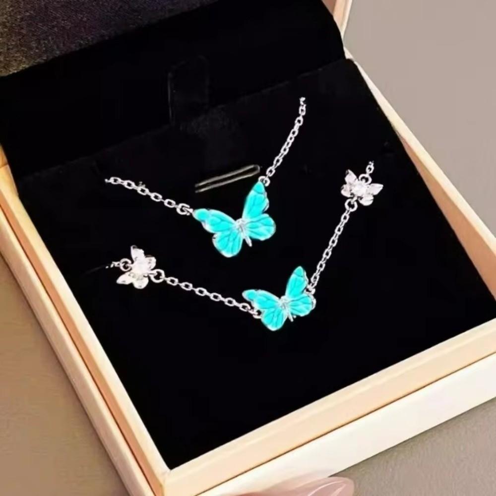 Sweet Butterfly Necklace Luminous Women Jewelry Cute Butterfly Bracelet Collar Chain