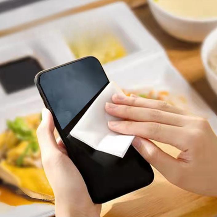 Portable Premium Cloth Cleaning Wipes for Streak-Free, Lint-Free, Anti-Static Care of Glasses, Mobile Phone Screens, and Lenses