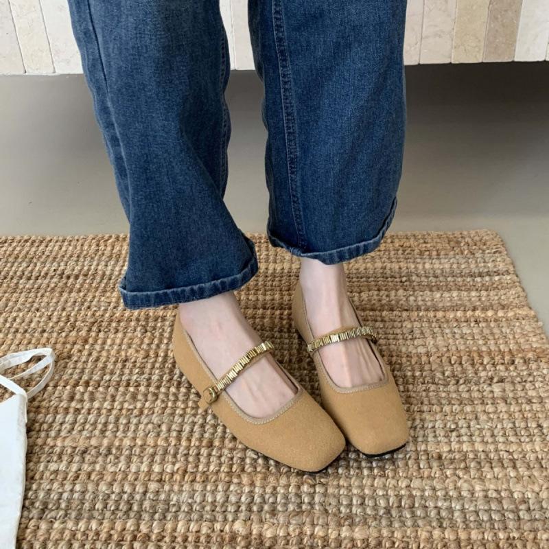 

2025 осень новая модная цепочка ремень с пряжкой в виде одного слова шерстяная модель квадратный носок мягкая подошва внутренняя платформа одинарная туфля 35