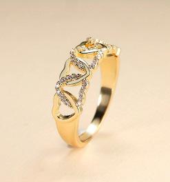 

Creative Hollow Heart Diamond Ring Personalized Love Surround Ladies Diamond Ring no. 13