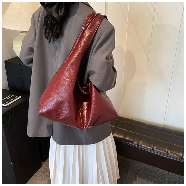 Large-capacity Bag Women's Autumn and Winter New Versatile Shoulder Shopping Bag Simple Casual Tote Bag