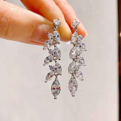 Huitan Elegant Dangle Earrings with Sparkling Crystal CZ Gorgeous Temperament Ear Accessories for Women Trendy Wedding Jewelry