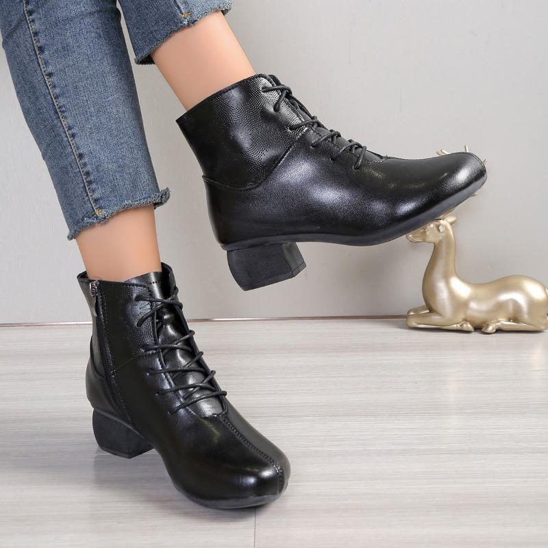 

Autumn and winter new belt buckle thick heel Martin boots retro side zipper western boots middle heel pointed women s boots 41