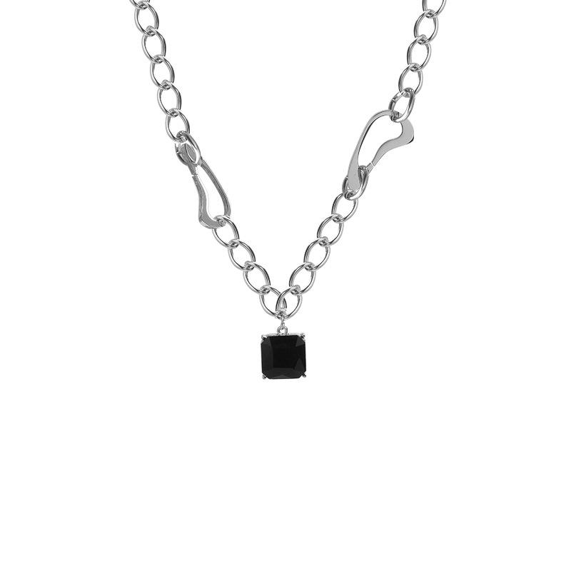 

Черное квадратное ожерелье с драгоценными камнями, женское новое нишевое ожерелье с цепочкой из высококачественной титановой стали, ювелирное изделие с подвеской