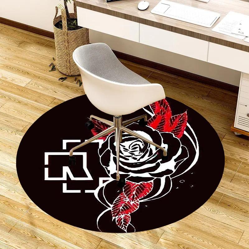 1pc Black Rose Snake Symbol Round carpet, Made of Polyester,Perfect for Decorating Office Chairs, Living Rooms,Vibrant Decorative Rug