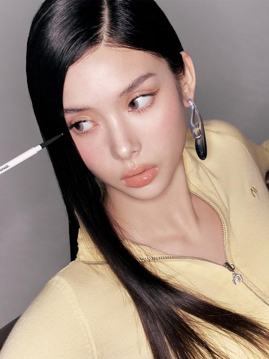 NAMING. Perfect Tail Eye Designing Slim Liner