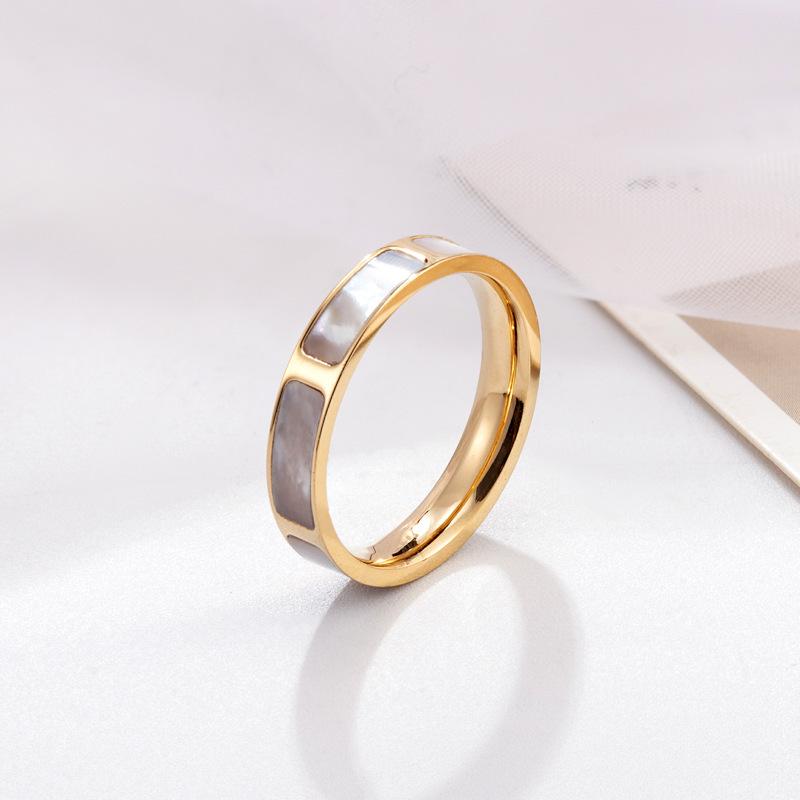European & American White Mother-of-Pearl Shell Women's Ring - Light Luxury 14K Gold-Plated Titanium Steel