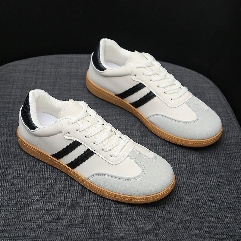 Damen Sommer neue atmungsaktive kleine weiße Schuhe Damen vielseitige flachbodige Sport- und Freizeit-Board-Schuhe Einzelschuhe