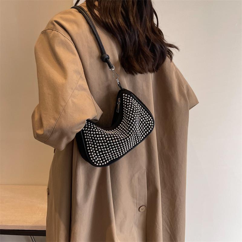 Elegant Silver Casual Handbag For Women Fashionable Vintage Underarm Bag