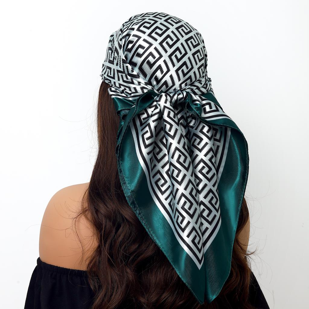New 90*90cm Retro Brand Women Silk Scarf Bandanna Fashion Bohemian Pattern Square Hijab Lady Wrap Headband foulard muffler