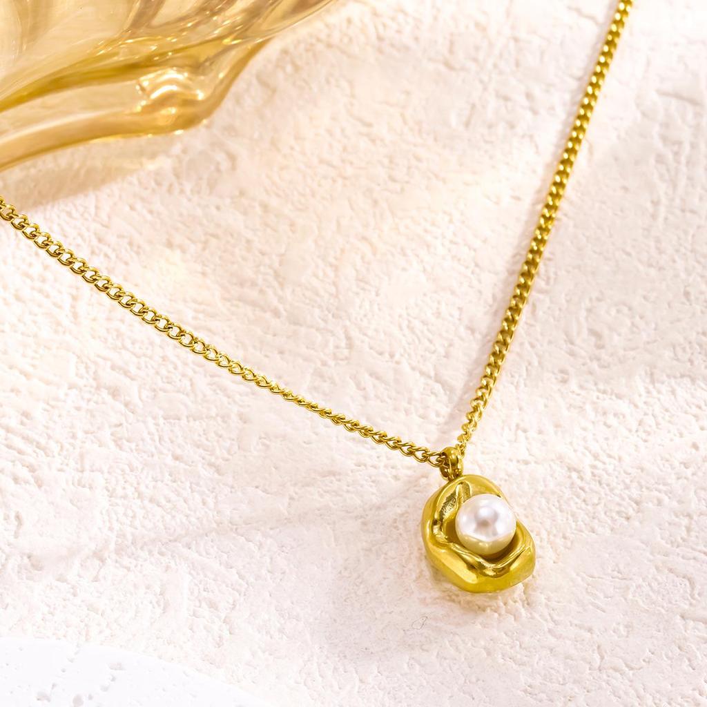 Elegant Titanium Steel Pearl Clavicle Necklace for Women
