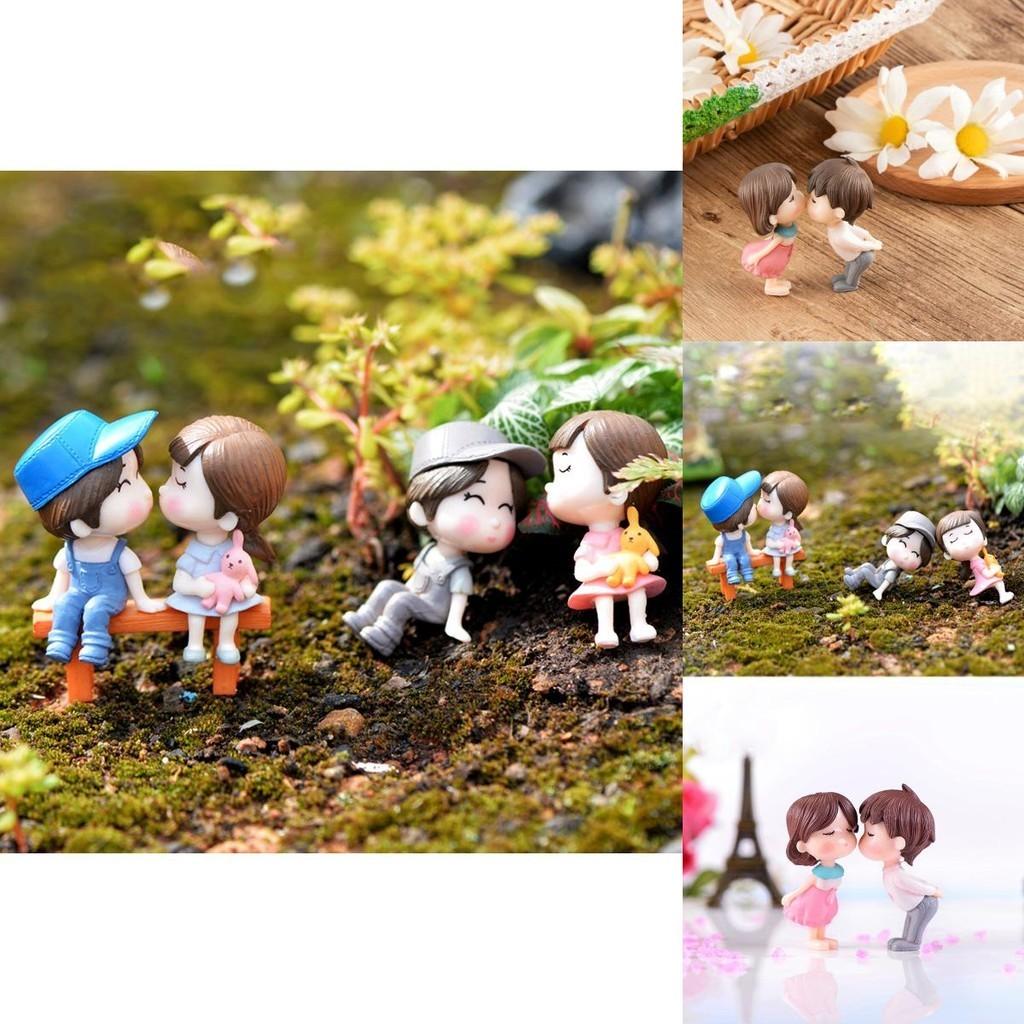 Delightful Kissing Couple Dolls For Handicraft Micro Garden Ornamentation