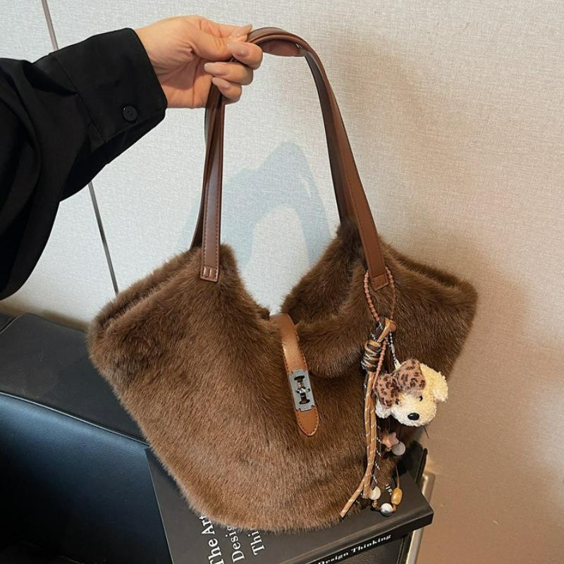 Winter New Fluffy Shoulder Bag Women Large Capacity Simple Texture Tote Bag Fashion Casual and Versatile Bucket Bag for Commute