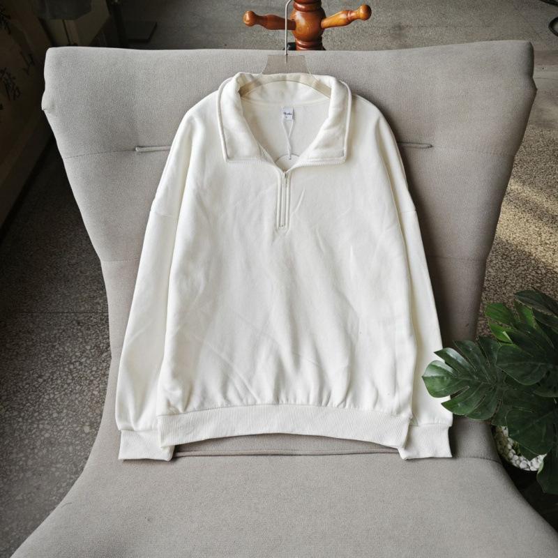 A Solid Color Semi-zipper Pullover Loose Men's Couple Hoodie for Autumn and Winter with Fleece Warmth and Casual Matching