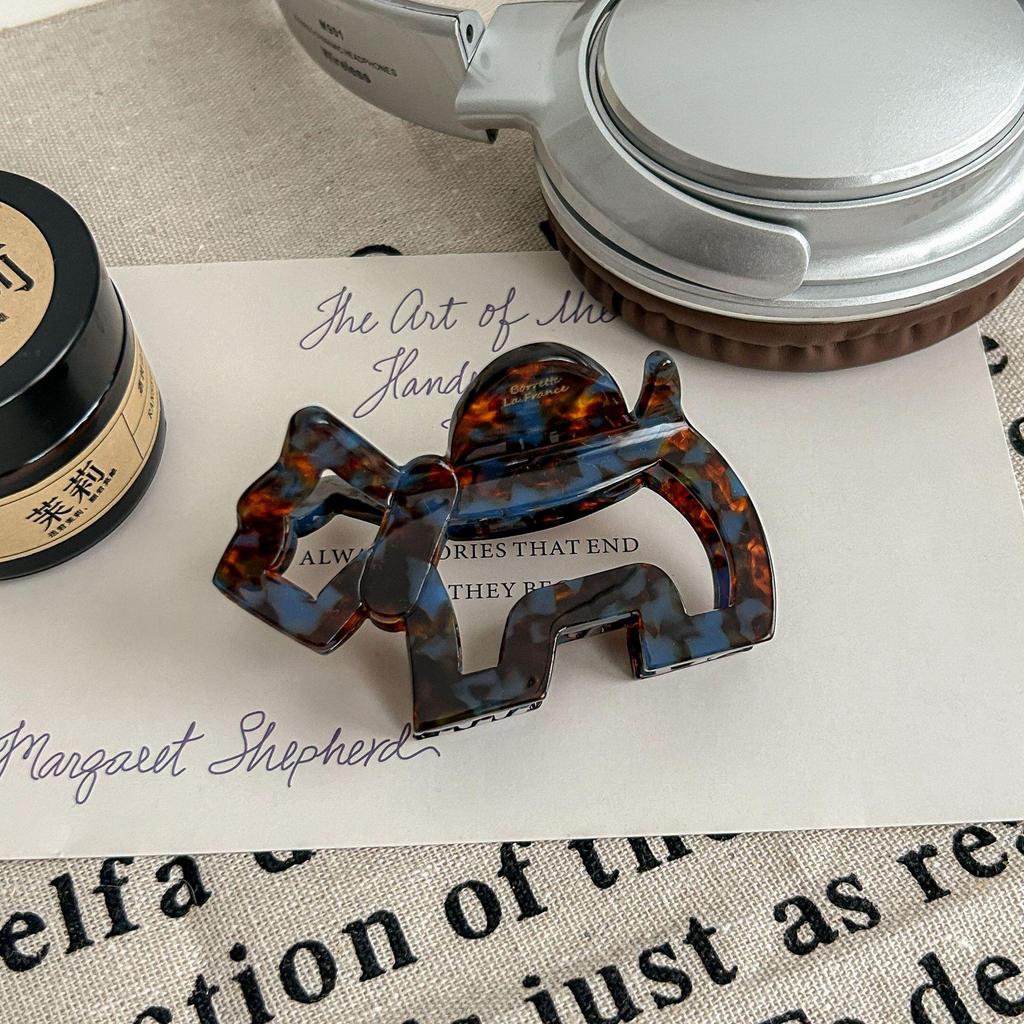 Rose Liu Yifei Inspired Cartoon Puppy Hair Clip Updo Claw