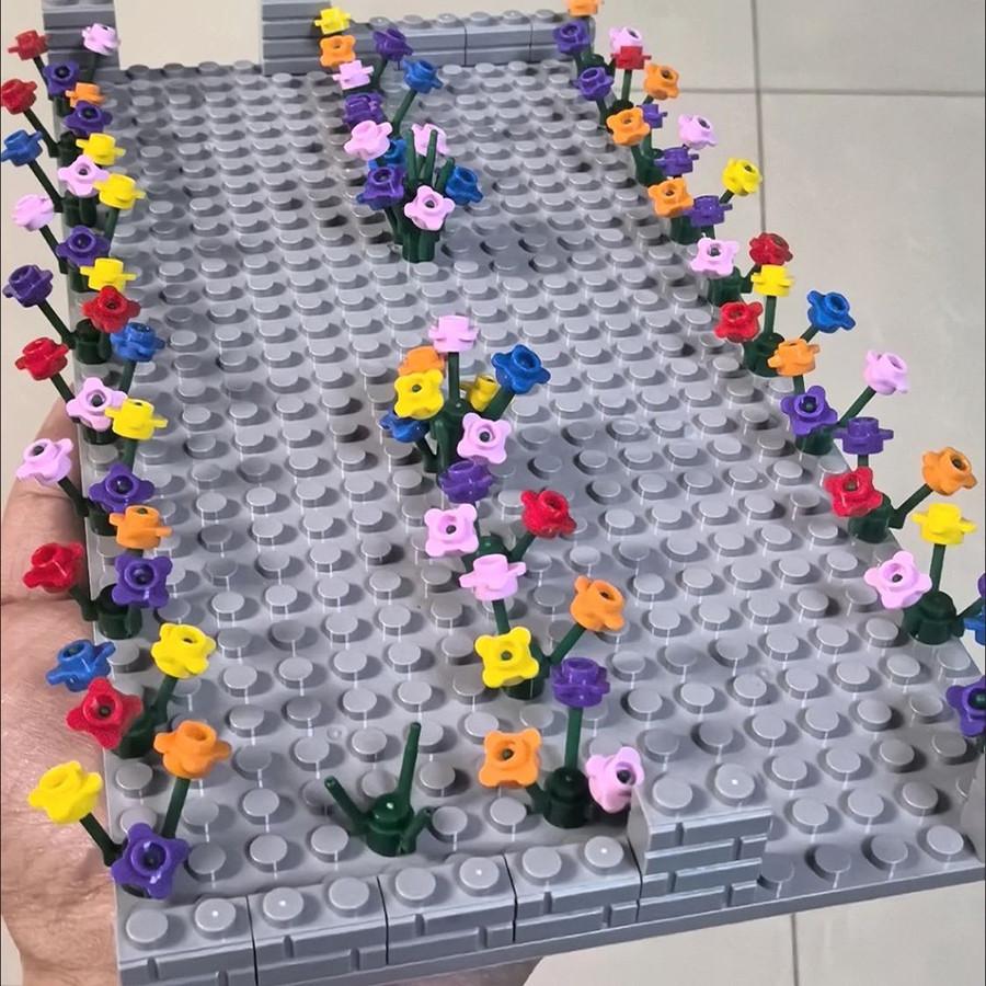 300pcs 4 Petal  Flowers Building Blocks DIY Bricks Plant Floret Grass Educational Assemblage Construction Toy Compatible 33291 For Children