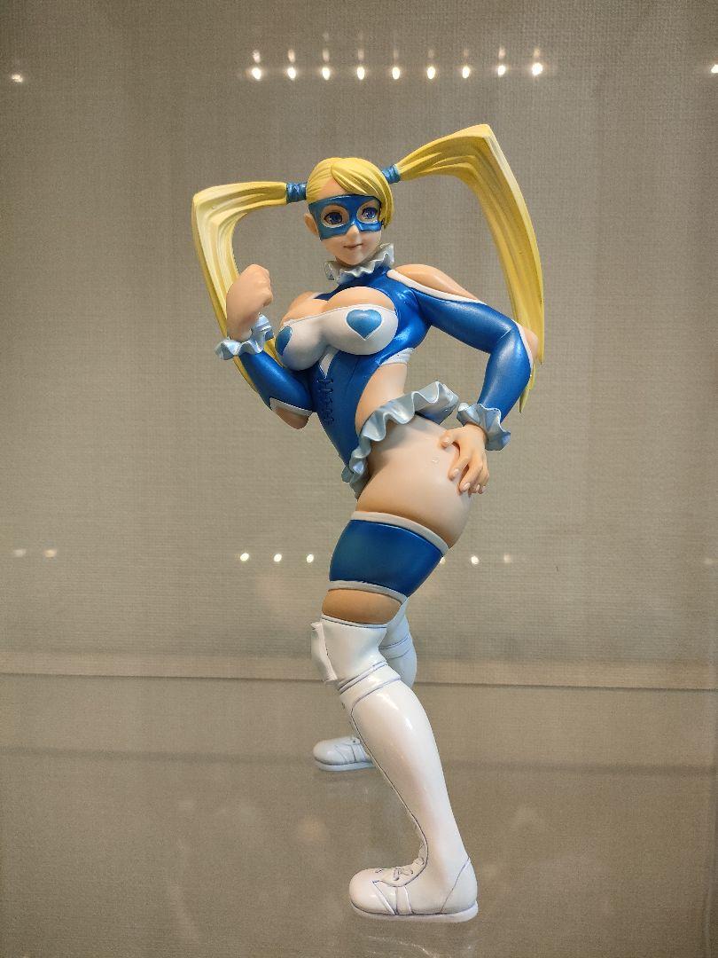 

[USED] Street Fighter Rainbow Mika figure (base missing)