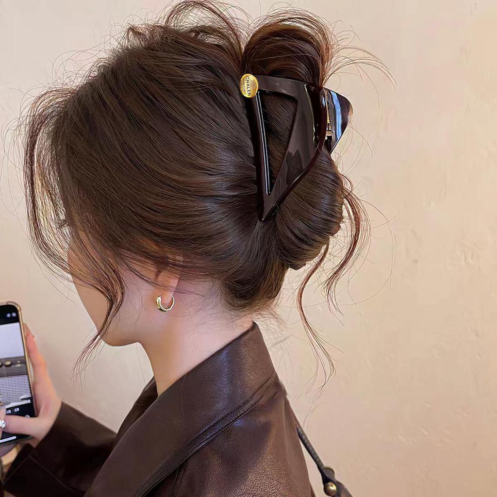 2025 Elegant Pearl Claw Clip - Medium Size, Spring/Summer Women's High-End Hairpin