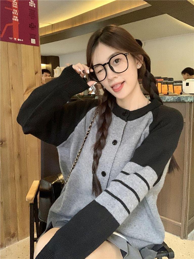 Women's Retro Color Block Knitted Cardigan - Autumn/Winter Slim Fit, Long-Sleeve Sweater