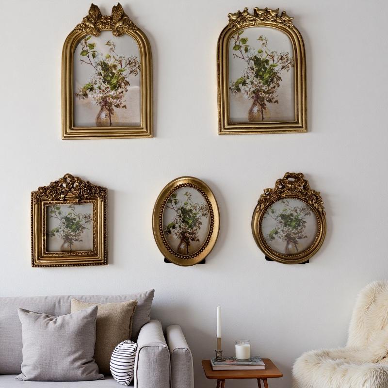 Kreativní Vintage Zlatý Pryskyřičný Rámeček na Obrázky Displejový Držák na Stůl Nástěnná Dekorace Oválný Rámeček na Fotografie Malý Retro Závěsný Rámeček