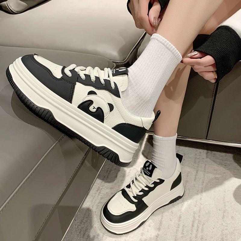 

Белые туфли для женщин Весна Новая толстая подошва Увеличивающий рост дизайн Универсальные шнуровки Студенческие спортивные повседневные туфли Borad 40 чёрный