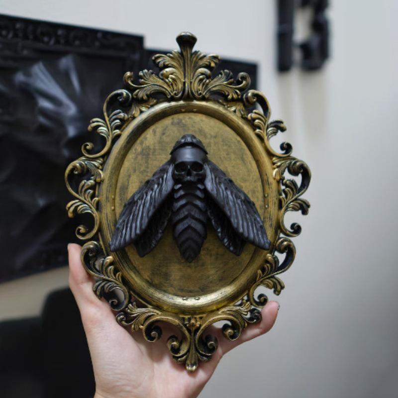 Gothic Art Resin Animal Head Wall Decor Baroque Style Wall Hangings Frame Vintage Bat Wall Sculpture Home Decor Gothic Statue