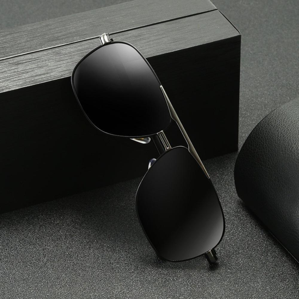 Day and Night Color Changing Sunglasses Men's Fancy for Driving Polarized Glasses Men Cycling Fishing Welding Sunglasses