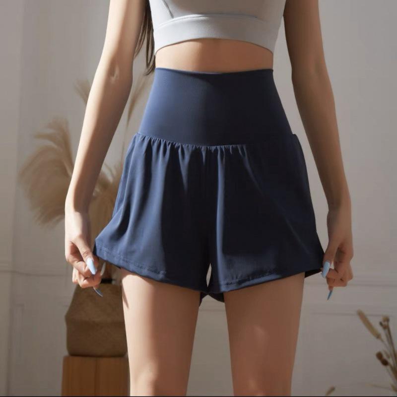 White High-Waisted Quick-Dry Fitness Shorts