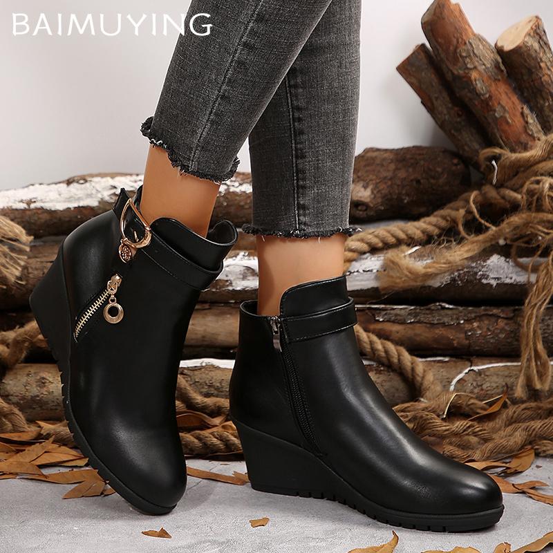 Women Wedges Ankle Boots Leather Designer Buckle Mid Heels Retro Shoes New Brand 2025 Trend Winter Classic Zipper Botas De Mujer
