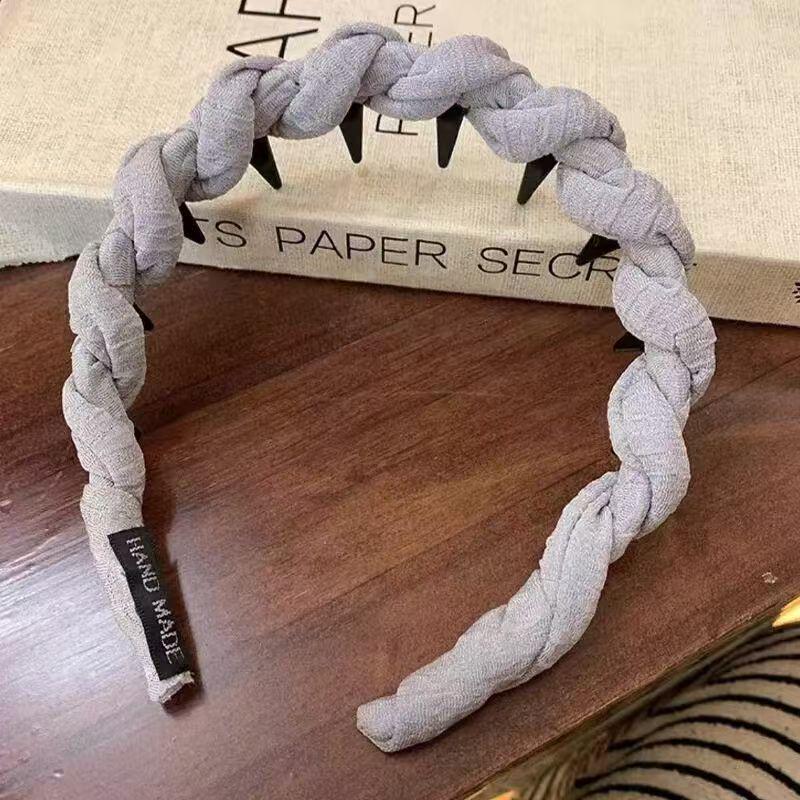 Retro Leopard Print Plush Headband - Non-Slip, Korean Style for Women, Perfect for Autumn and Winter Face Washing